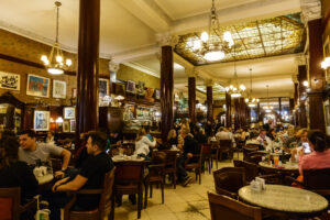 Notable Cafes and Bars in Buenos Aires: The Definitive Guide